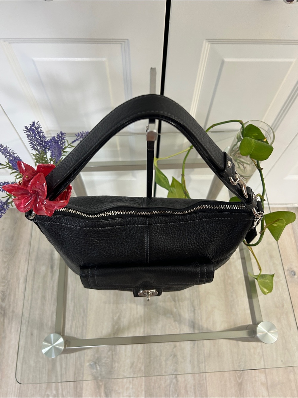 Coach Vintage Black Pebbled Leather Shoulder Bag with Turn-Lock Pocket - Picture 7 of 12